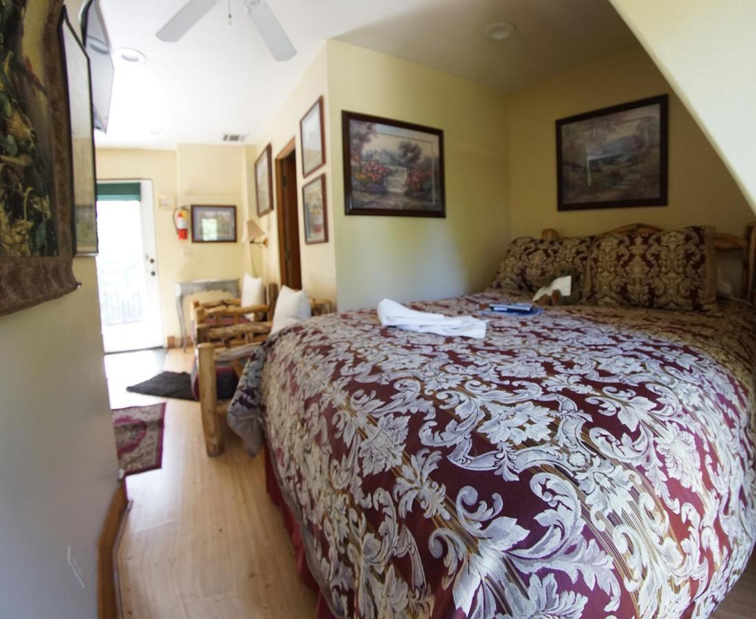 Fleur De Lac Europeran Inn Lake Arrowhead Exteriér fotografie