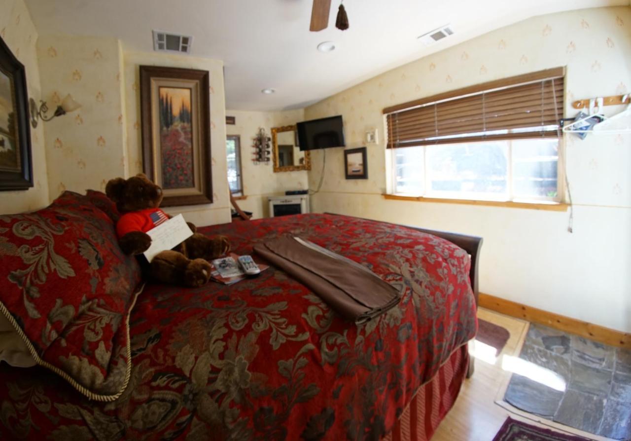 Fleur De Lac Europeran Inn Lake Arrowhead Exteriér fotografie