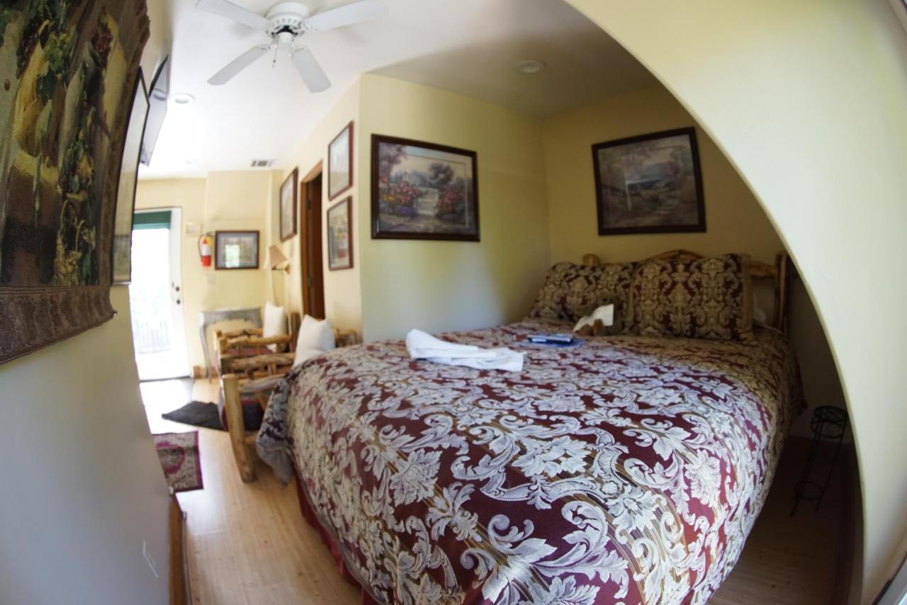 Fleur De Lac Europeran Inn Lake Arrowhead Exteriér fotografie