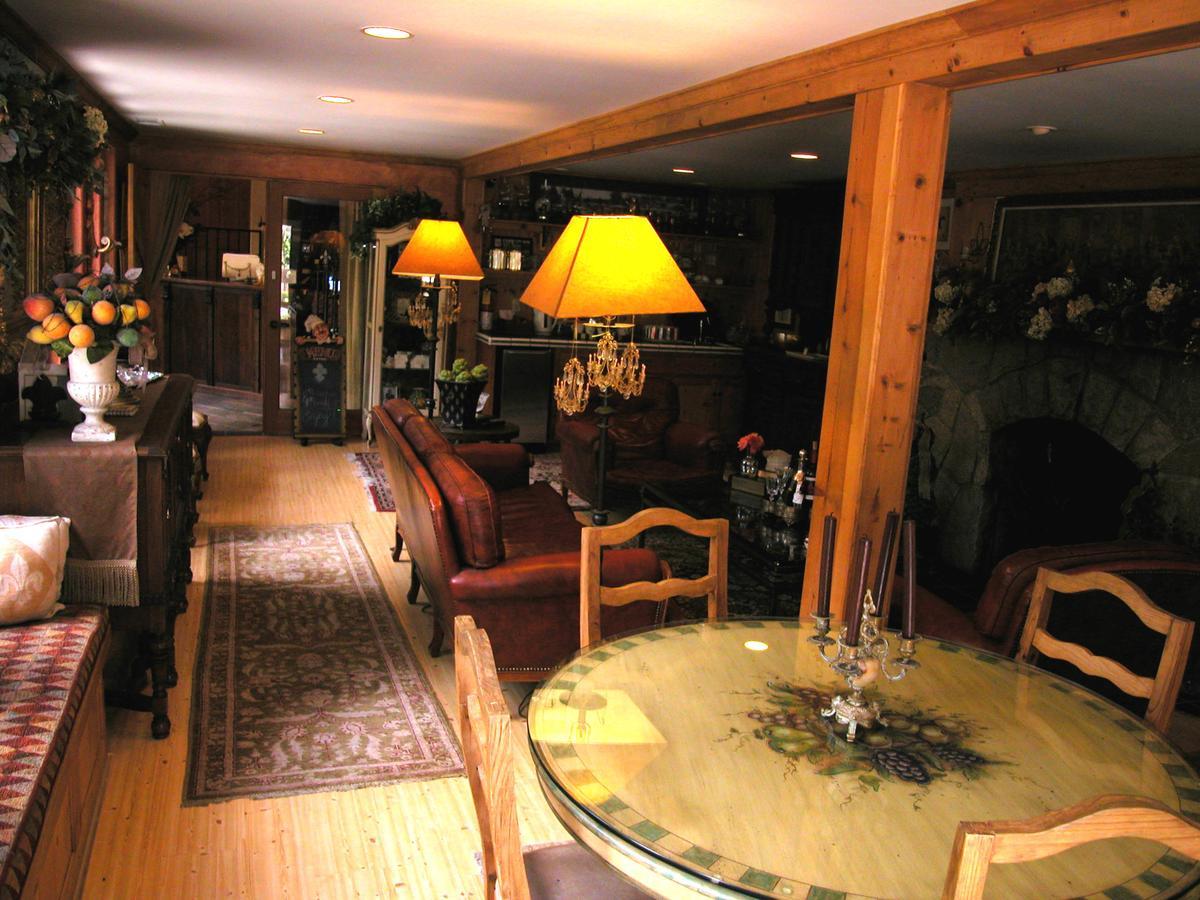 Fleur De Lac Europeran Inn Lake Arrowhead Exteriér fotografie