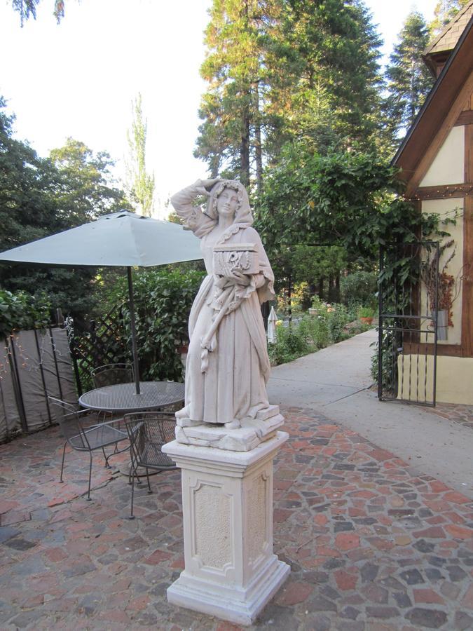 Fleur De Lac Europeran Inn Lake Arrowhead Exteriér fotografie